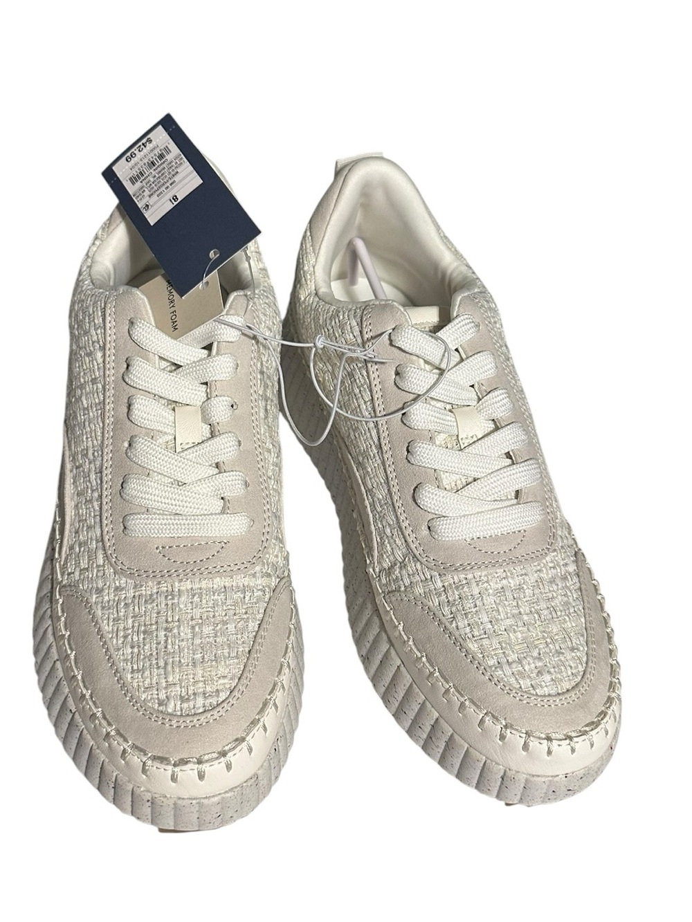 Universal Thread Cream White Tweed Lace-Up Sneakers